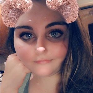 Meet your Posher, Casey